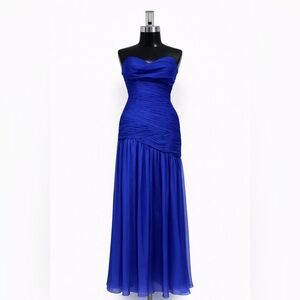 Elegant Blue Strapless Evening Gown